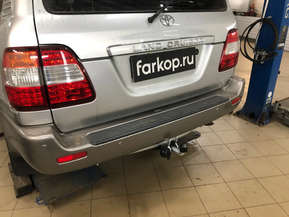 Фаркоп Galia для Toyota Land Cruiser J100 VX 1998-2008 T050A в Кемерово