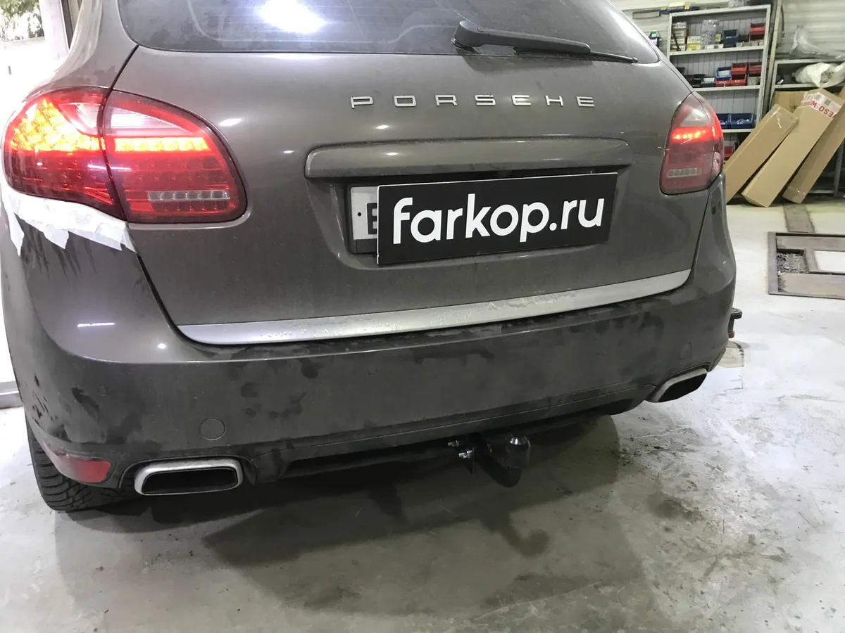 Фаркоп Berg для Porsche Cayenne 2010-2014 F.5813.001 в Кемерово