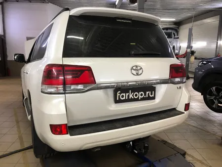 Фаркоп Steinhof для Toyota Land Cruiser J200 2008- T-172 в Кемерово