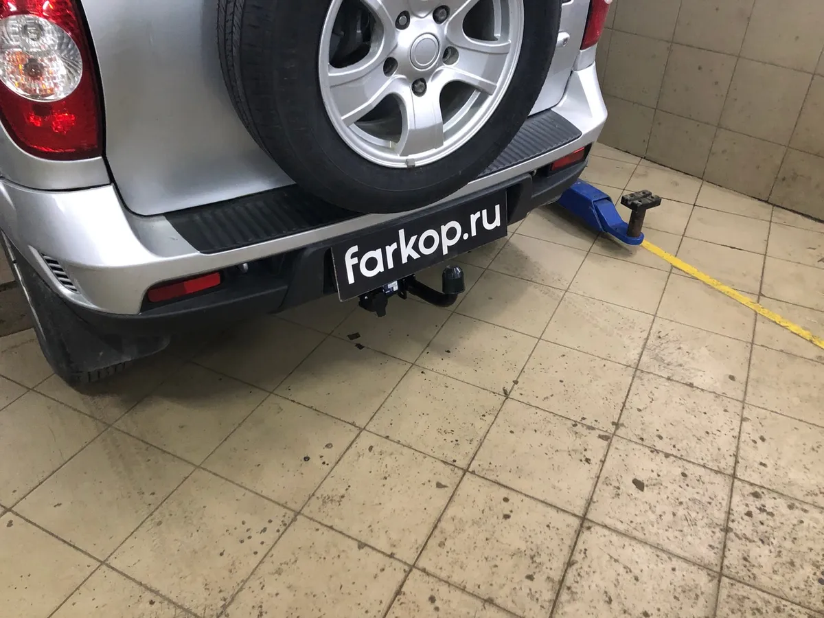 Фаркоп Berg для Chevrolet Niva 2002-2020 F.6016.003 в Кемерово Фаркоп Berg для Chevrolet Niva 2002-2020 F.6016.003 в Кемерово