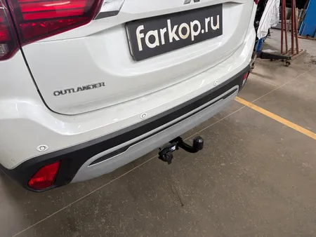 Фаркоп Berg для Mitsubishi Outlander 2012-2022 Арт. F.4013.001 F.4013.001 в Кемерово