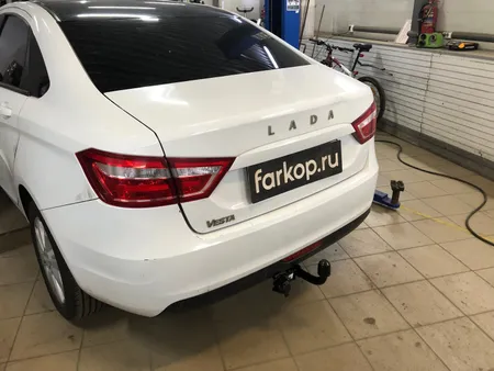 Фаркоп Berg для Lada Vesta (вкл. Cross) 2015-2022 Арт. F.6012.003 F.6012.003 в Кемерово