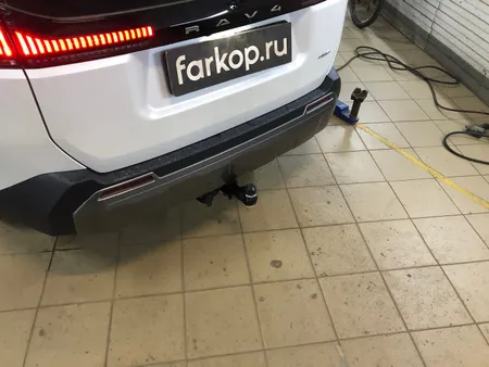 Фаркоп TowRus для Toyota RAV4 2025- 229420 в Кемерово